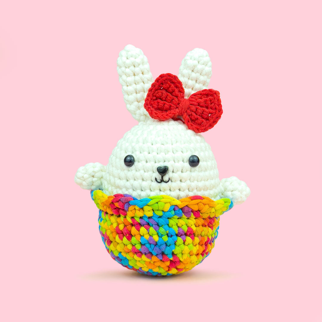 The Cute Crochet beginner kit - bunny with red bow in rainbow egg shell
