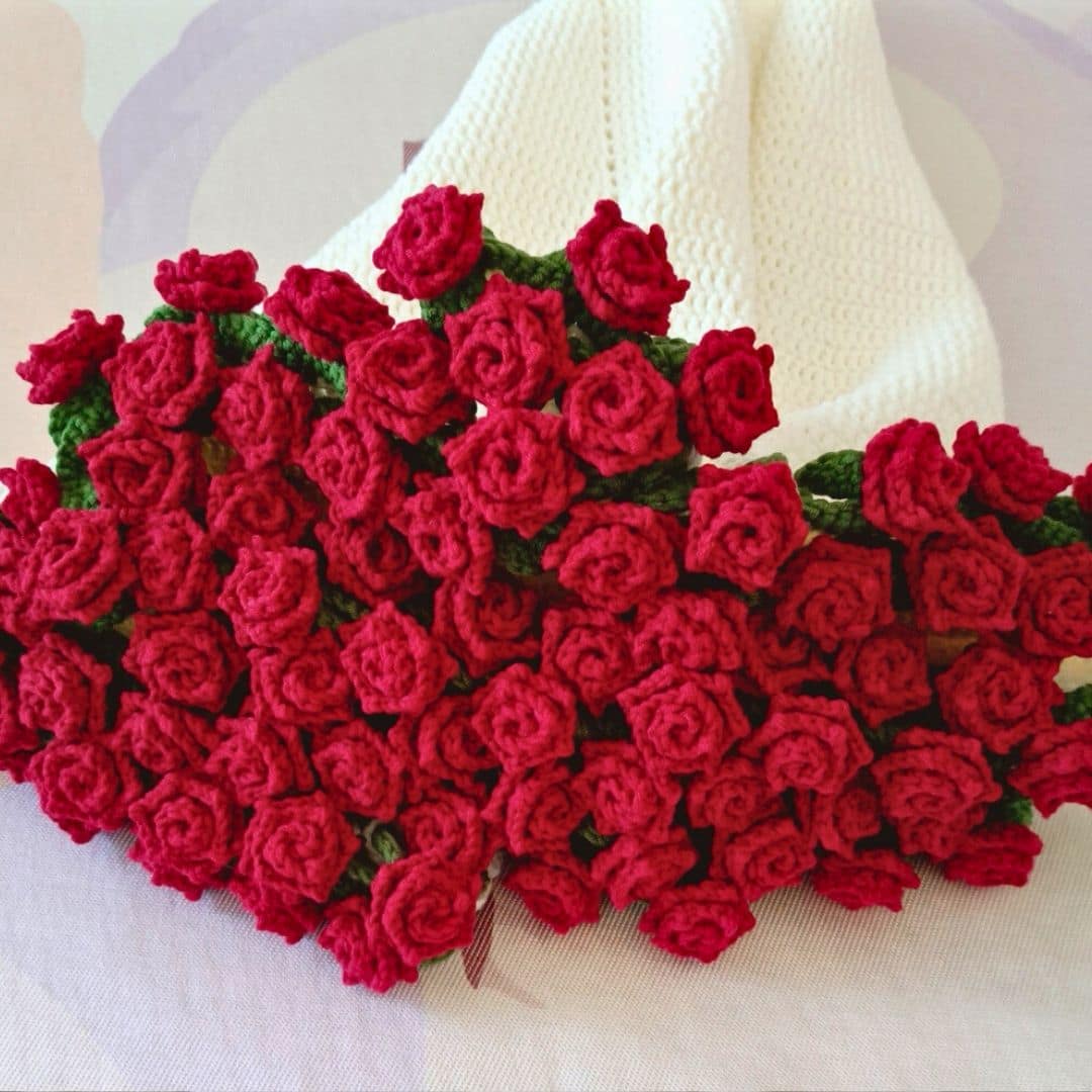 Crochet Pointed Rose Blanket Pattern