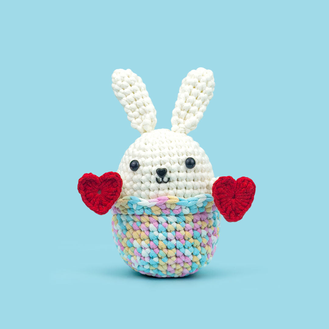 The Cute Crochet beginner kit - multicolor yarn bunny with Heart Shaped Fidget Spinner