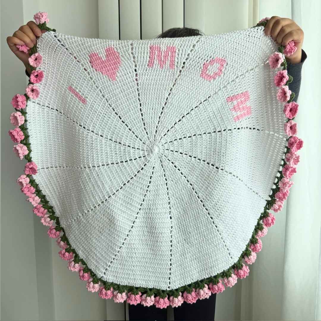 I ❤️ MOM Crochet Bouquet Blanket