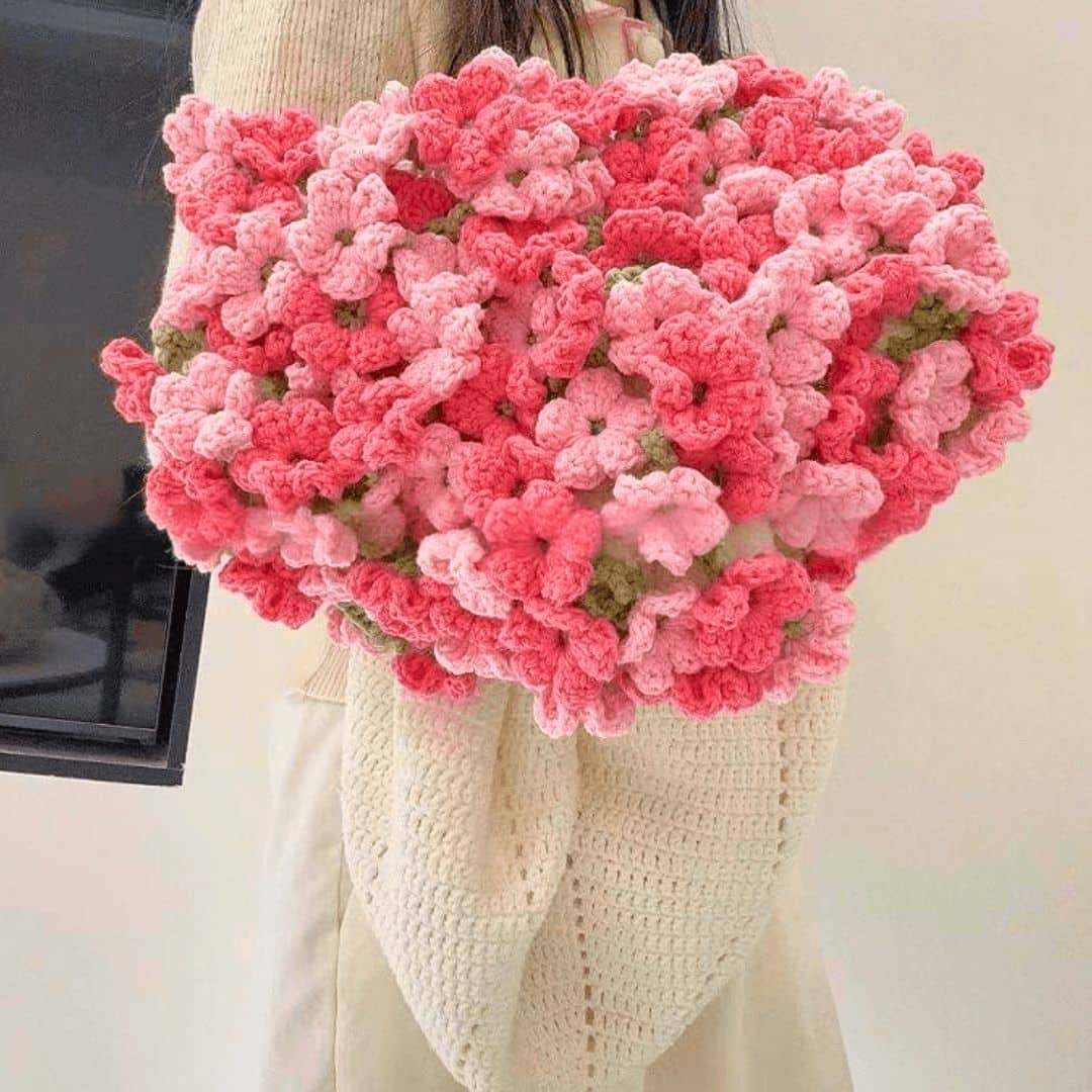 Crochet Hydrangea Blanket Pattern - TheCuteCrochet