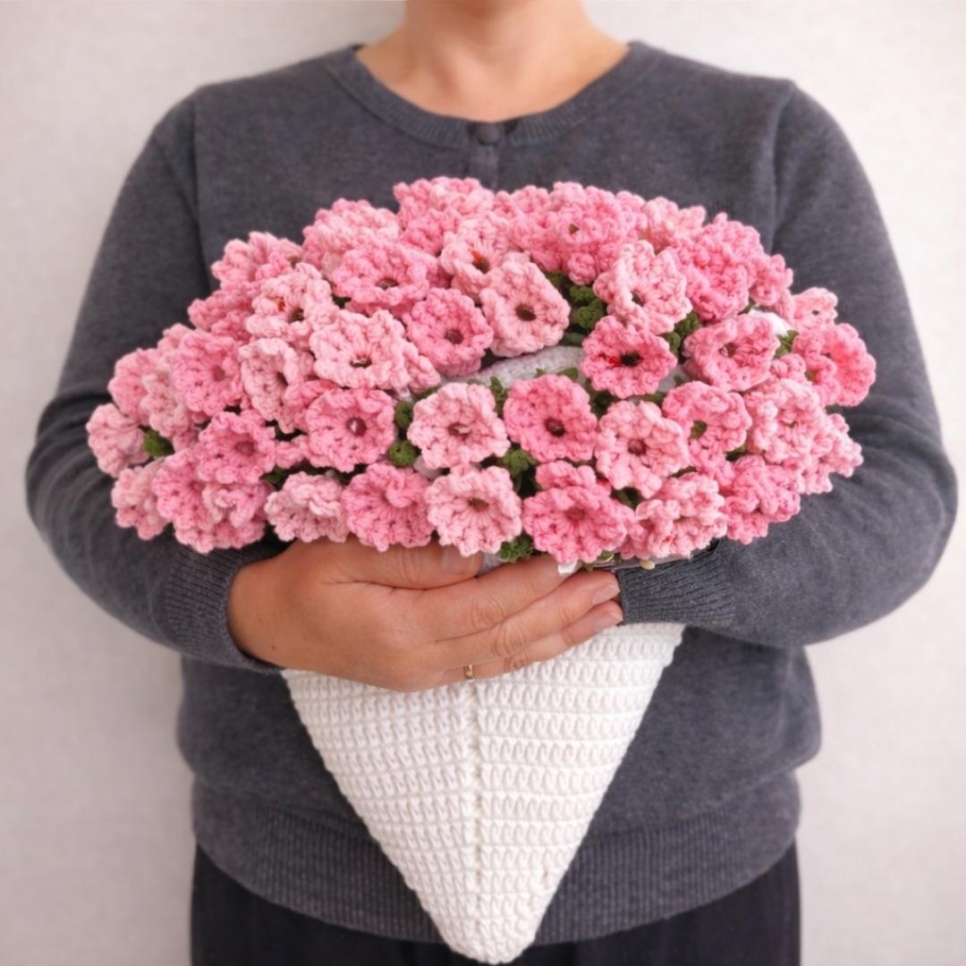 I ❤️ MOM Crochet Bouquet Blanket - TheCuteCrochet