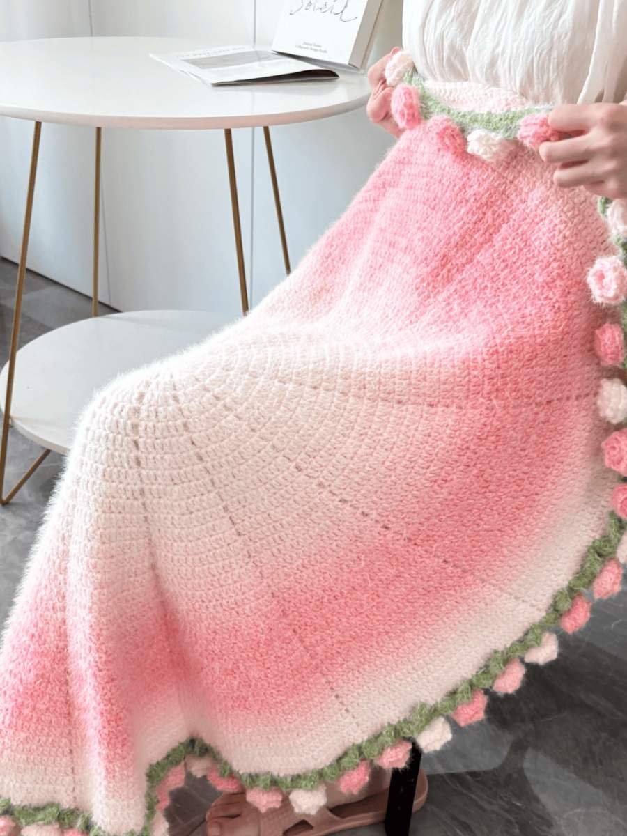 Peach Cloud Rose Bouquet Blanket - TheCuteCrochet