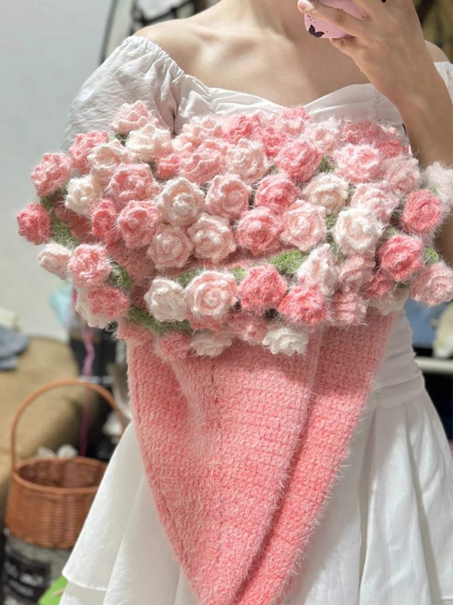 Peach Cloud Rose Bouquet Blanket - TheCuteCrochet