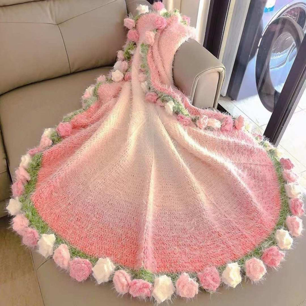 Peach Cloud Rose Bouquet Blanket - TheCuteCrochet